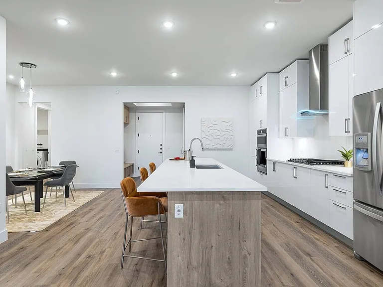 B3A Model Home: Open-concept Kitchen