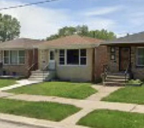 11206 S Green Bay Ave Photo 1