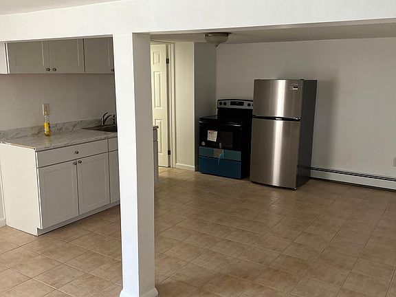 3rd image of 2145 Central Dr