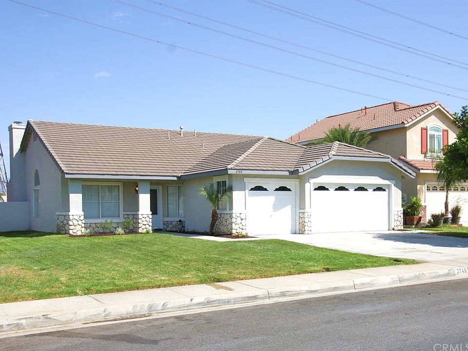 1st image of 2749 E Blackhorse Dr