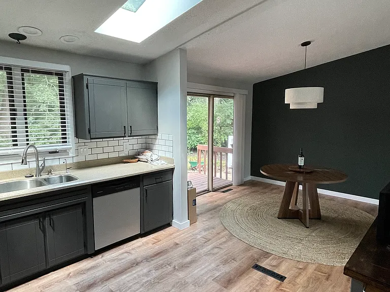 Cherokee Ave NW — Photo 5