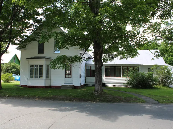22 Meadow Street, Bingham, ME 04920