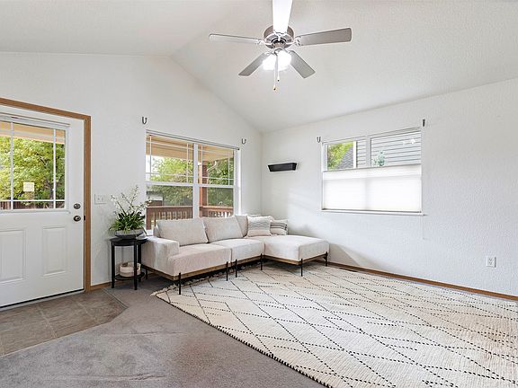 5th image of 4330 Addington Dr