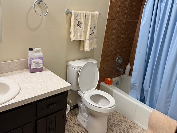 4th image of 205 Morgan Ct APT 1C
