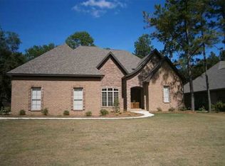 44 N Dogwood Ter, Wetumpka, AL 36093