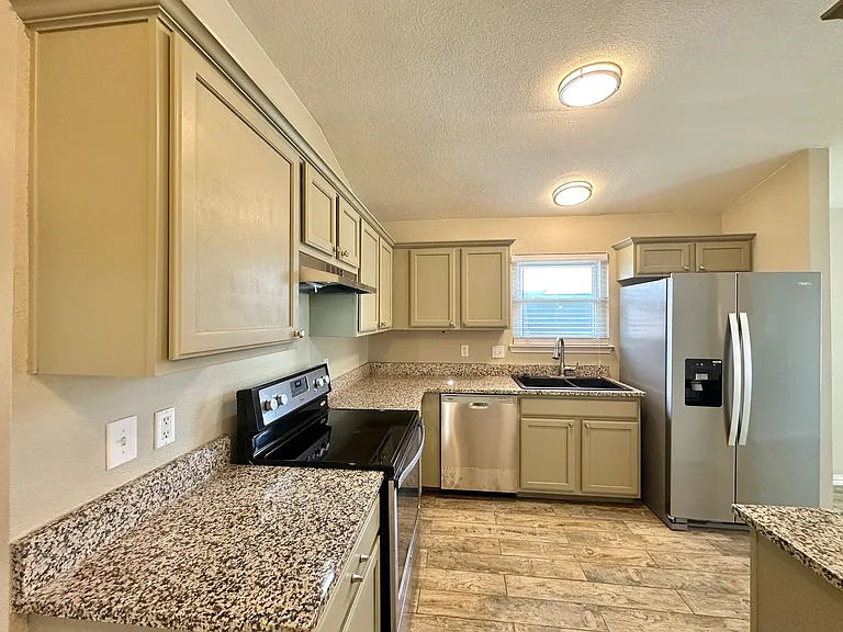 1308 Saddle Dr — Photo 9