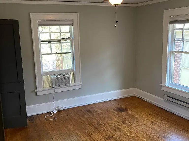 1132 Virginia Ave NE #11 — Photo 10