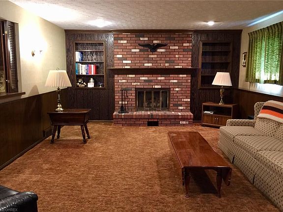 4th image of 706 N Woodhill Dr