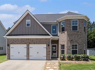 210 Kestrel Cir, Covington, GA 30014