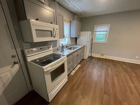 4th image of 601 Vance St