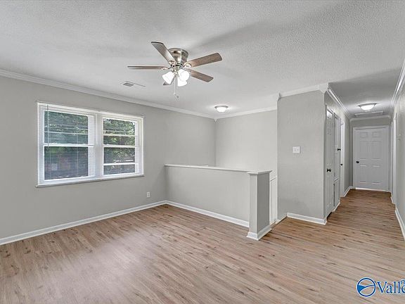 4th image of 618 Greenfield Dr NW