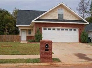 108 Sunnymeade Dr, Warner Robins, GA 31093