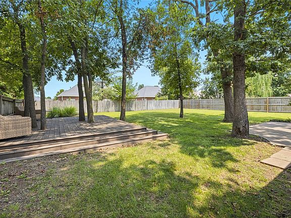 4th image of 4411 W Arlington Dr