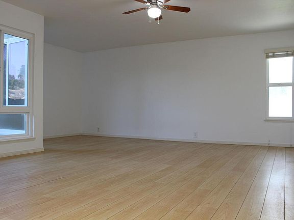 4th image of 2563 Harbor Blvd APT 3