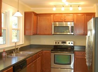 112 W 24th St, Newton, NC 28658