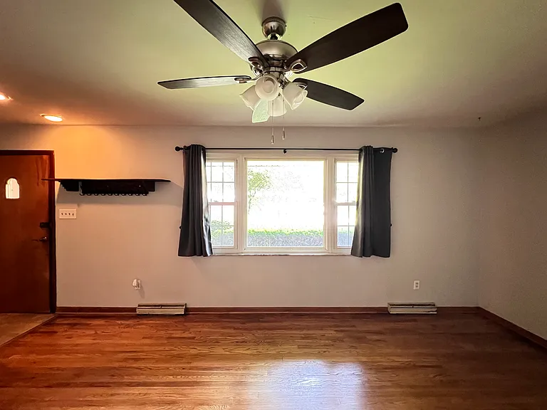 8141 Valley Estates Dr — Photo 18