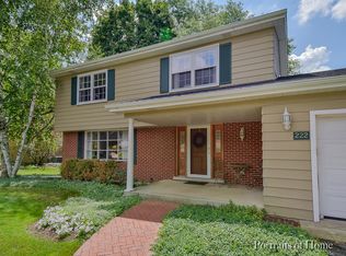 222 W Elm St, Wheaton, IL