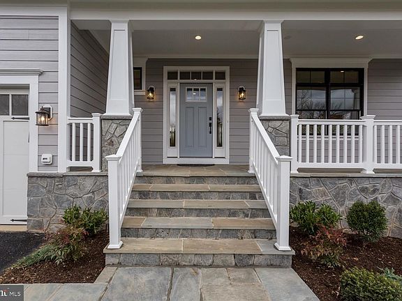 5th image of 2992 Beechwood Ln