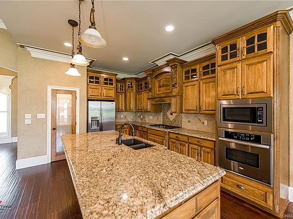 5th image of 1073 Abbie Glenn Ln