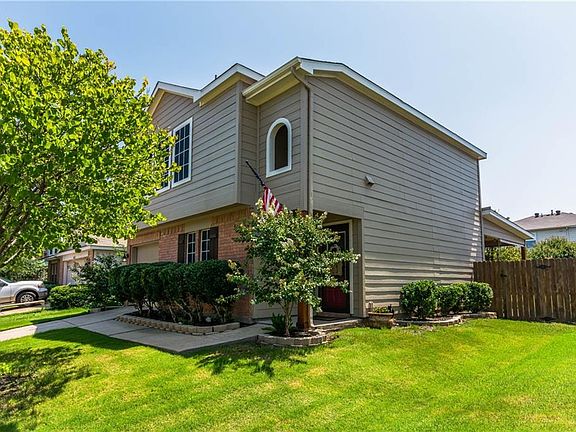2nd image of 4216 Falcon Dr