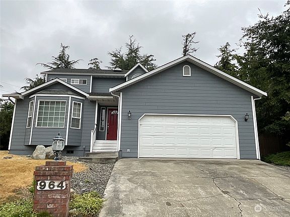 2nd image of 964 SW Eagle Vista Street