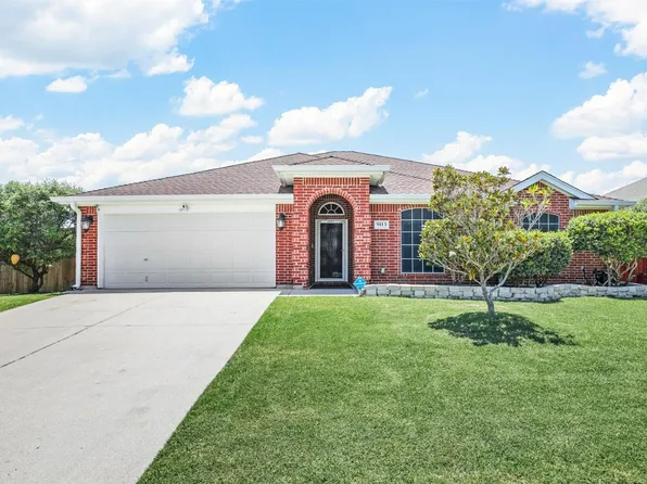 9113 Alyssa Dr, White Settlement, TX 76108