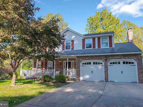 4th image of 2227 Kempton Park Cir