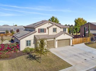 15616 Montalone Pl, Bakersfield, CA