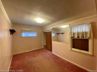 9715 Carpenter Rd, Milan, MI 48160