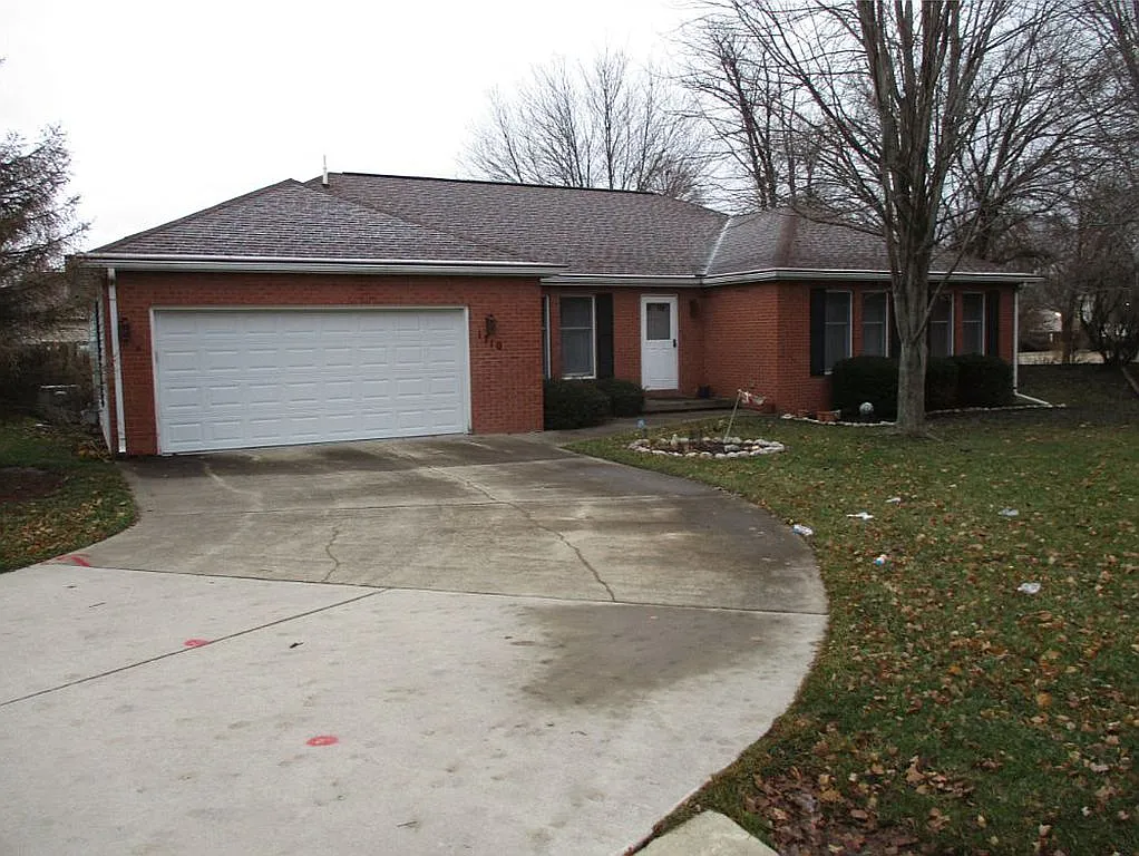 1710 Lyndhurst Dr photo 1