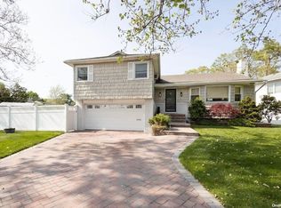 1713 Andrea Rd, East Meadow, NY 11554