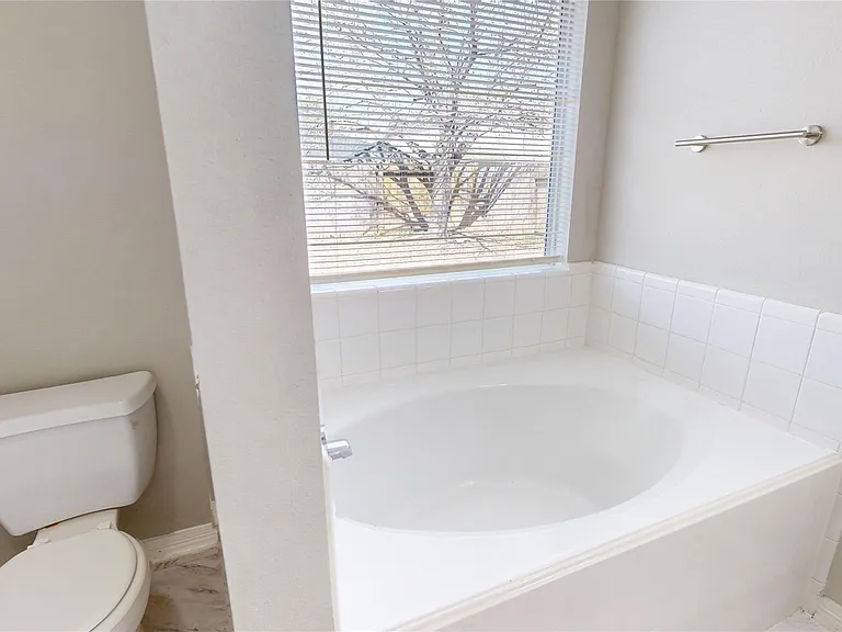 2415 Montana Blue Dr — Photo 10