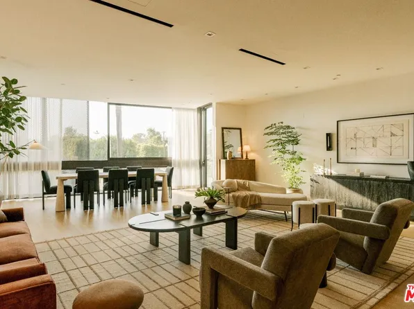 702 N Doheny Dr #302, West Hollywood, CA 90069