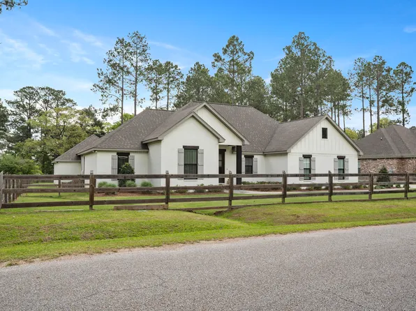 22 Serene Meadows Dr, Hattiesburg, MS 39402