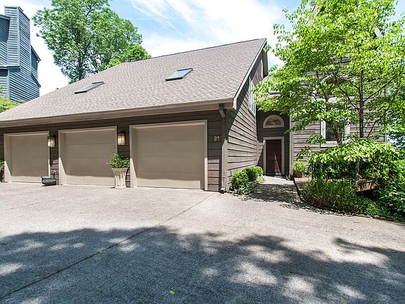3rd image of 621 Harpeth Trace Dr