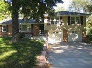 3201 NE Mohawk Ln, Kansas City, MO 64116