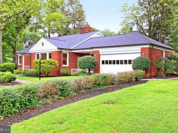 3rd image of 3114 Worthington Cir