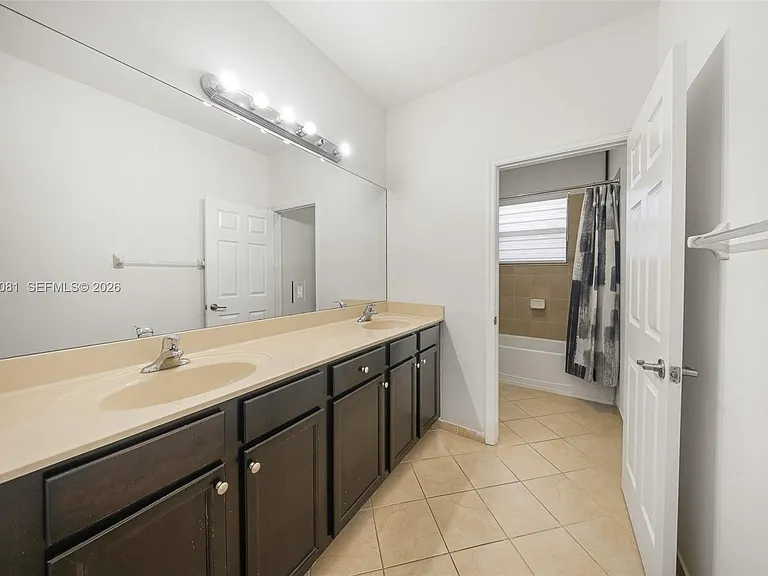 11731 SW 234th St — Photo 51