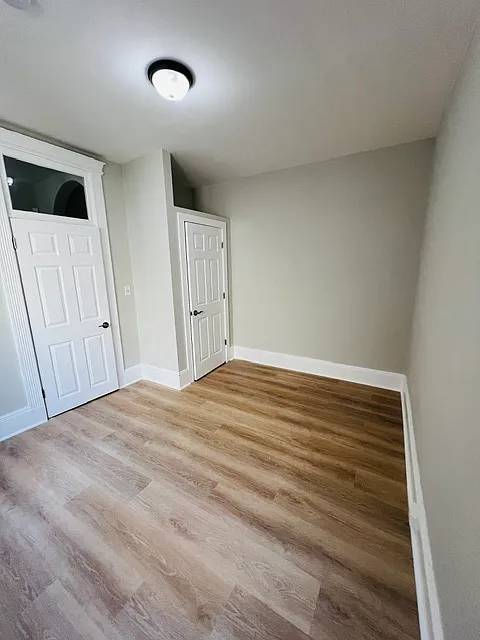 2 bed, 1.0 bath, $3,850 — Photo 3