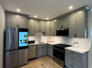 7 Home St #2F, Beverly, MA 01915