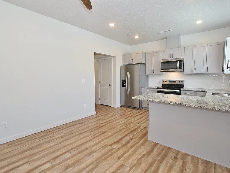 504 S Utah Ave #H — Photo 6