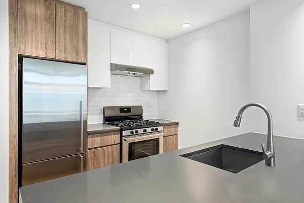 Rented by Corcoran | media 14