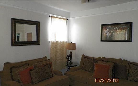 3rd image of 3701 Fairmont Dr