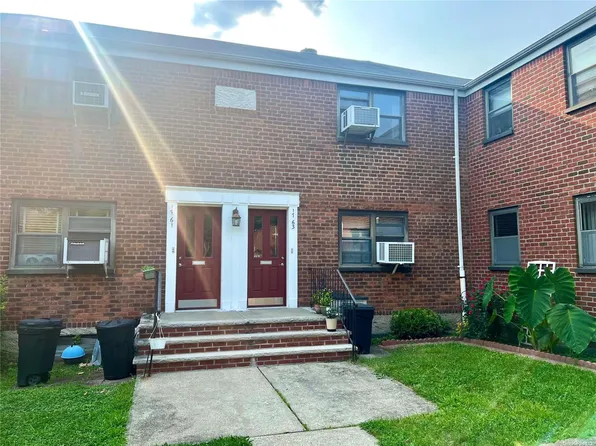 17-63 166th St #Upper, Whitestone, NY 11357