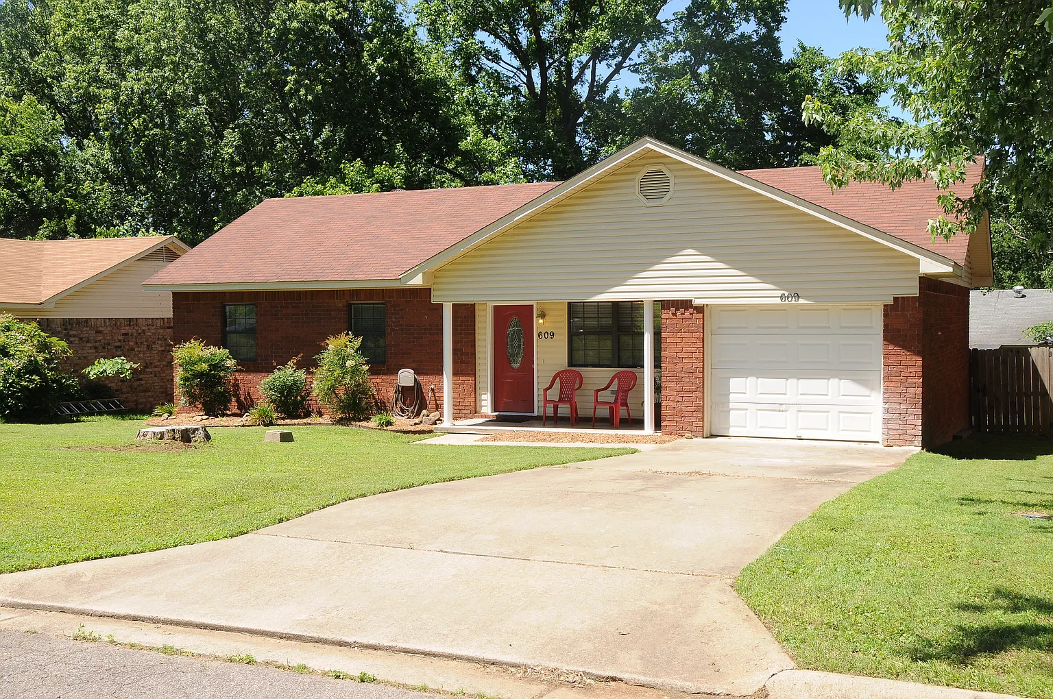 2217 Brookside Pkwy photo 1