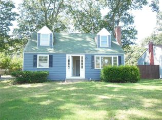 59 Capron Farm Dr, Warwick, RI 02886