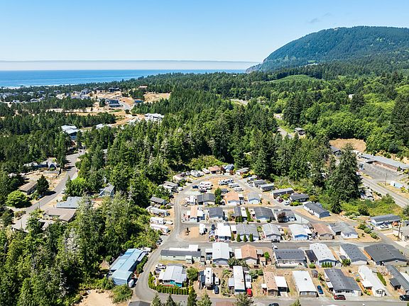 3rd image of 36455 Highway 101 N Unit 22