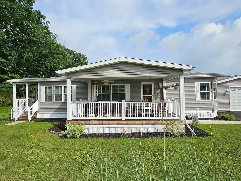 Exterior Image-0-Skyline 238I Whispering Pines
