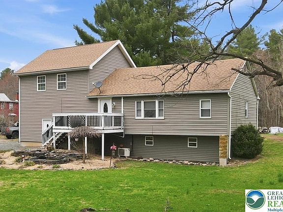 3rd image of 1544 County Park Rd