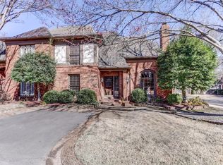 344 Greenway Pl, Memphis, TN 38117